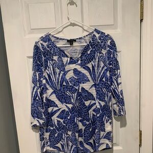 Tribal Blue and Whiter V Neck Tunic